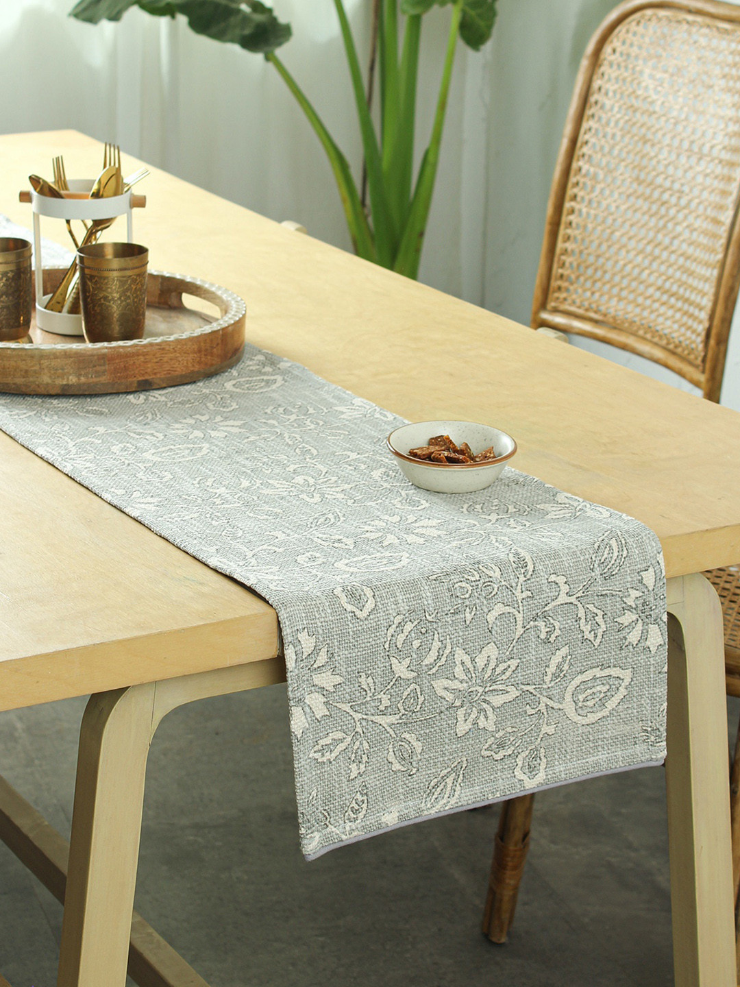 House This Grey Botanical Garden Table Runner
