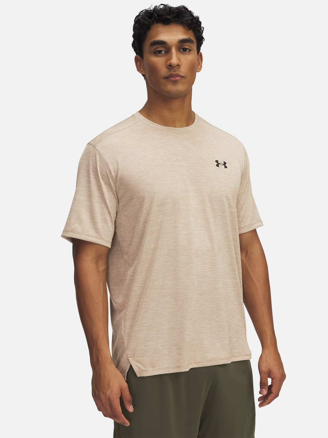 UNDER ARMOUR Tech Vent Short Drop-Shoulder Sleeves Relaxed Fit Relaxed Fit T-shirt