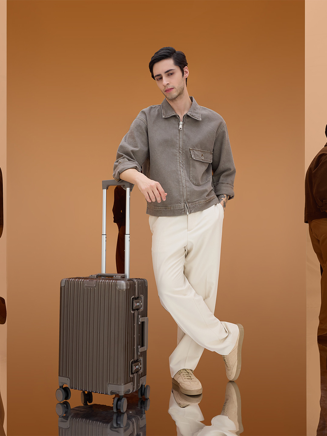 EUME Textured Hard-Sided Cabin TrolleyBag