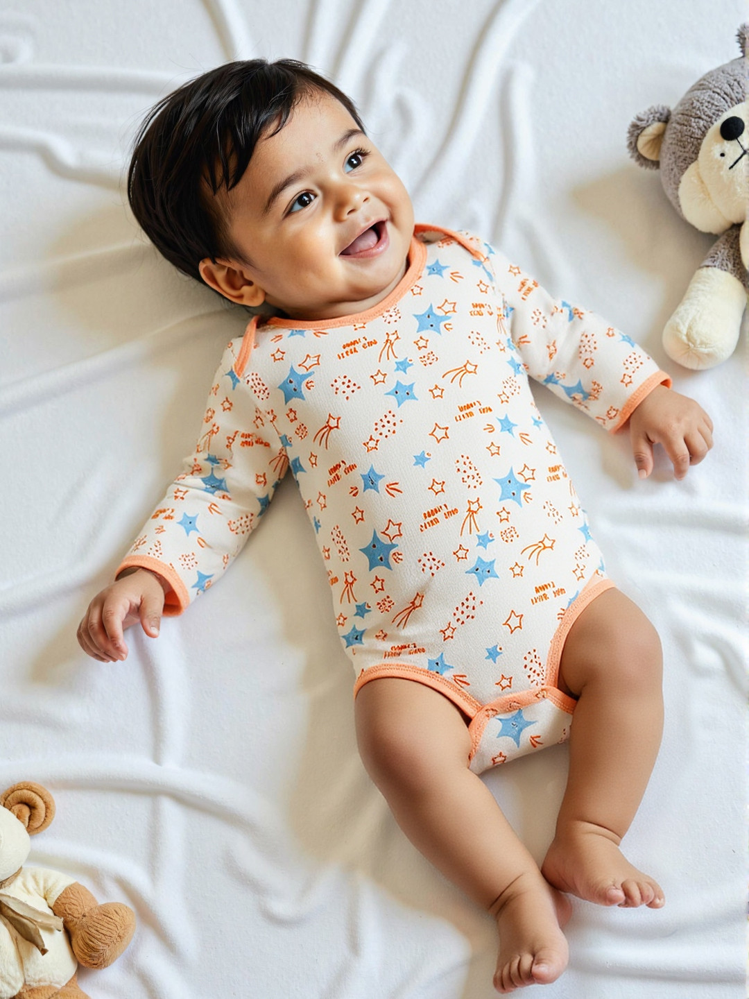 Nauti Nati Infants Soft Cotton Star Printed Bodysuit With Mittens and Beanie