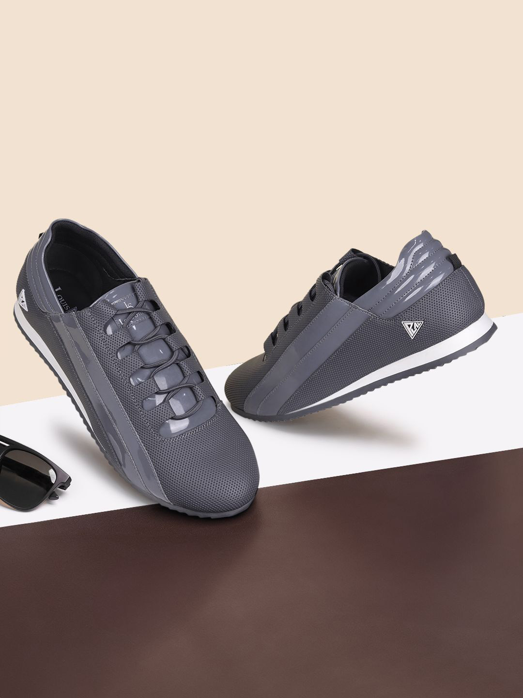 LOUIS STITCH Men's Color Blocked Casual Sneaker with Auto Adjustable Elastic Laces