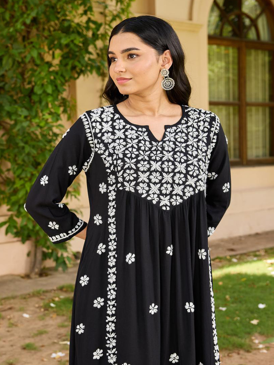 House of Chikankari Women Black Rayon Chikankari Embroidered Kurta