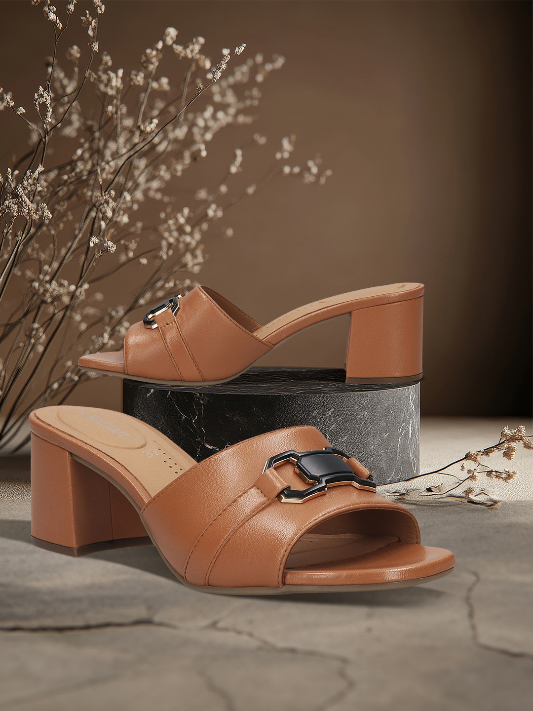 BAGATT Leather Block Sandals with Buckles