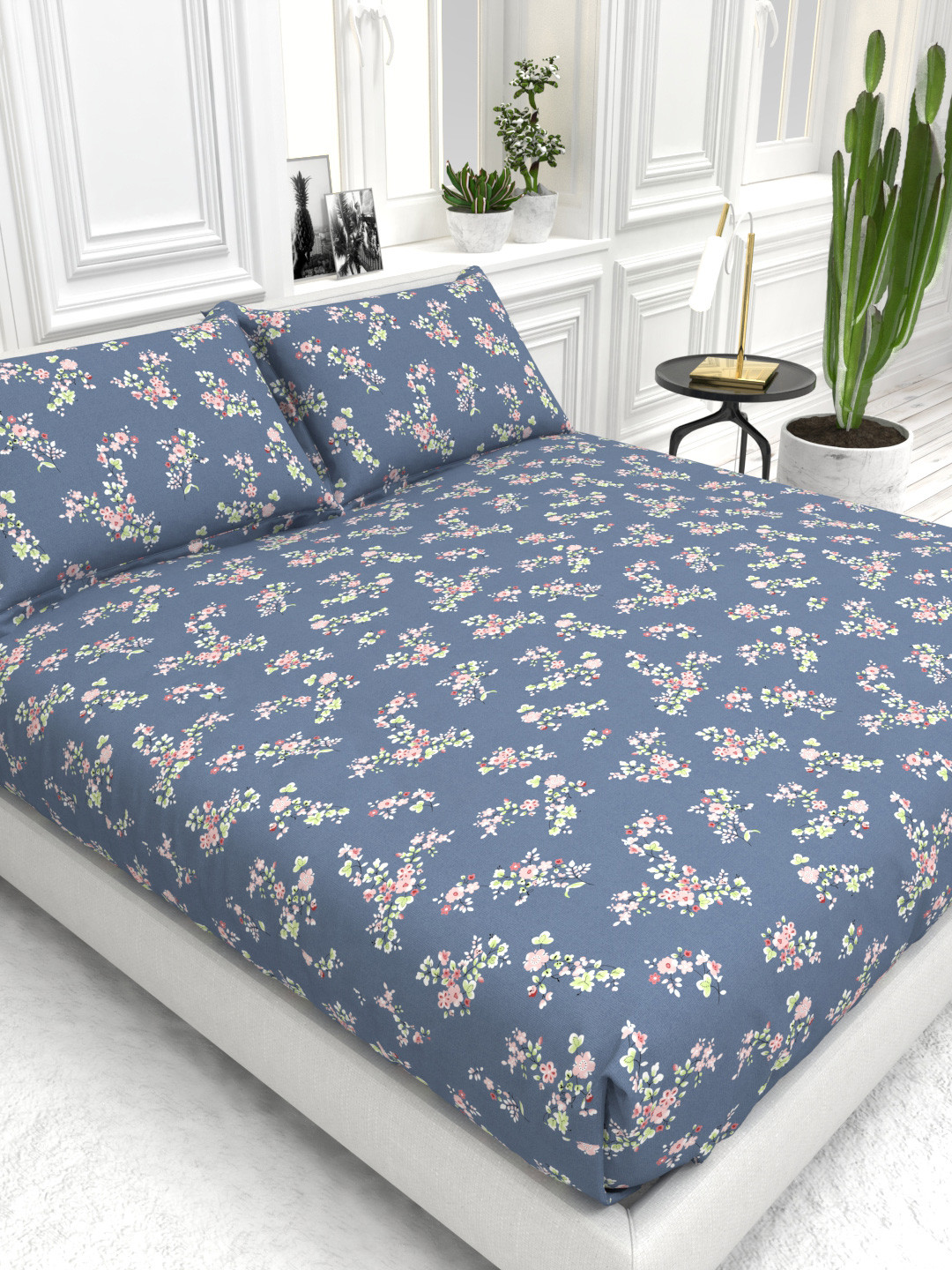 THE WHITE MOSS Blue Floral Polyester 210 TC Queen Fine Bedsheet with 2 Pillow Covers-100 x 89 inches