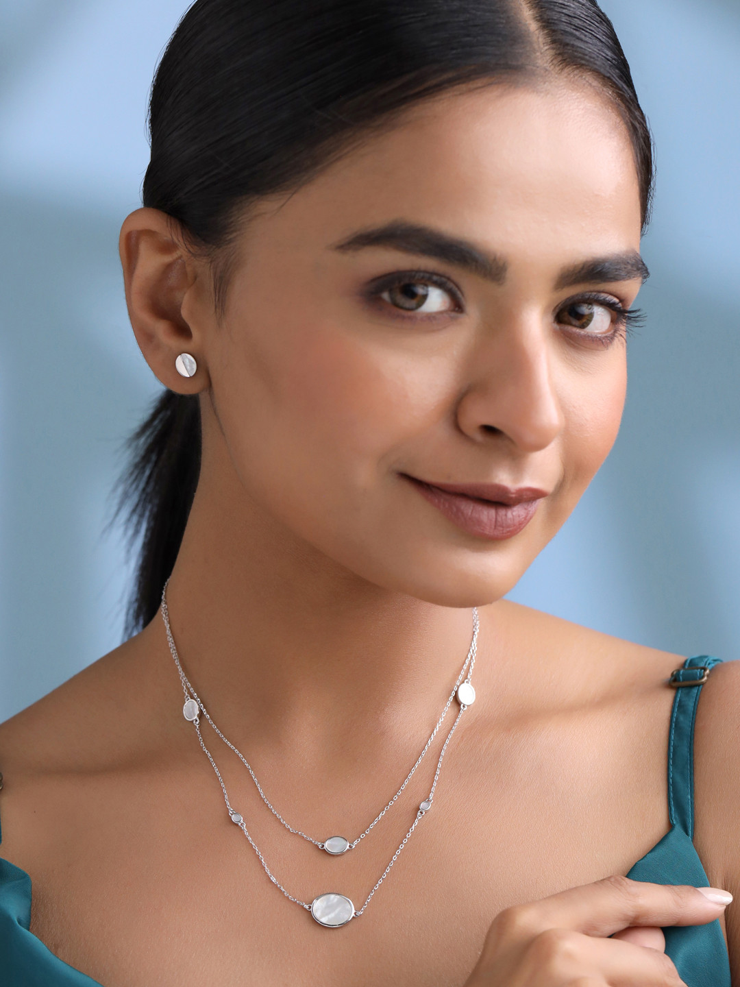 Kicky And Perky 925 Sterling Silver Mother of Pearl Layered Silver Necklace