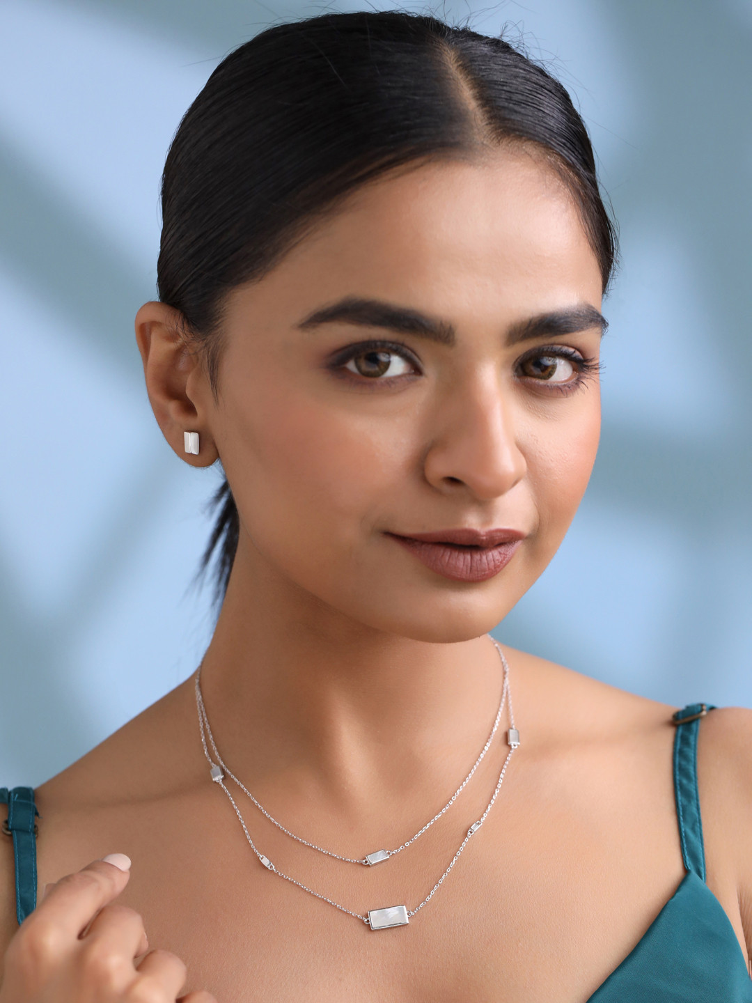 Kicky And Perky 925 Sterling Silver Mother of Pearl Layered Necklace And Earring Set