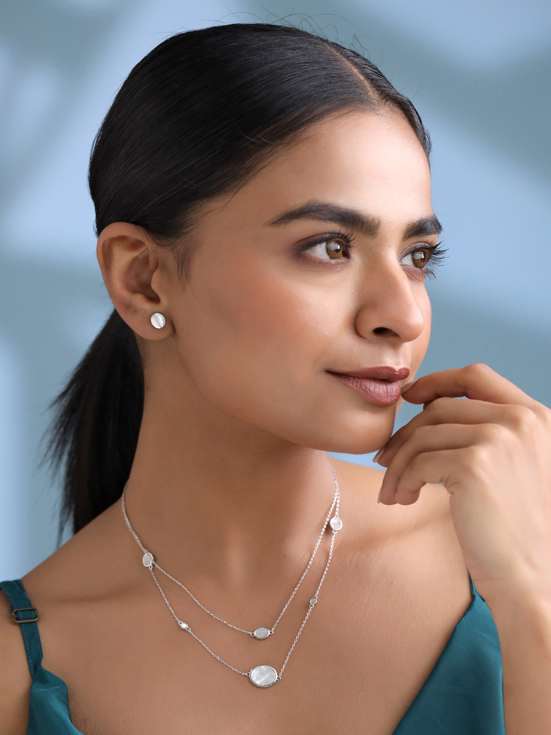 Kicky And Perky 925 Sterling Silver Mother of Pearl Silver Necklace And Earring Set