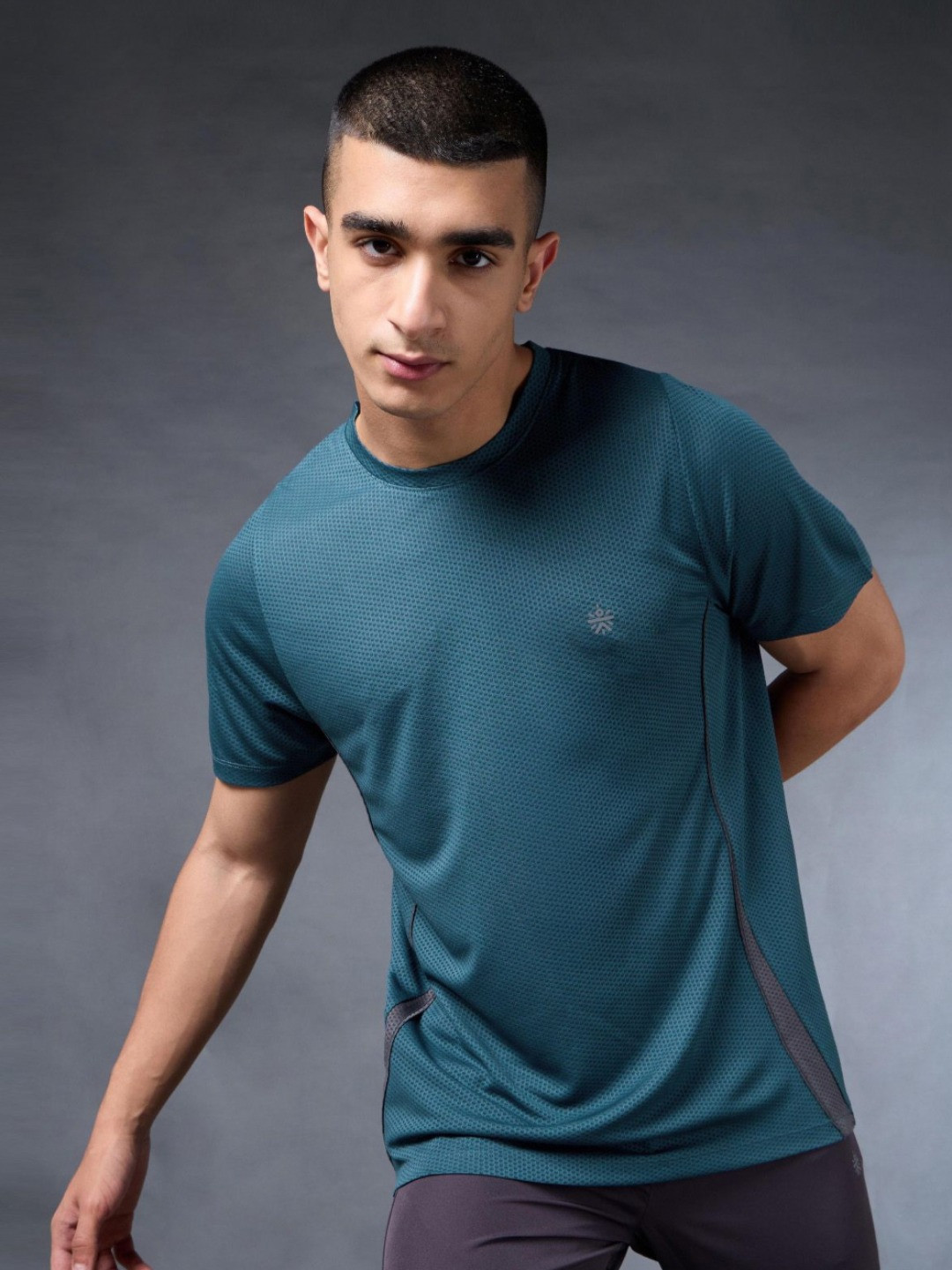 CULT Men Run Forward T-shirt