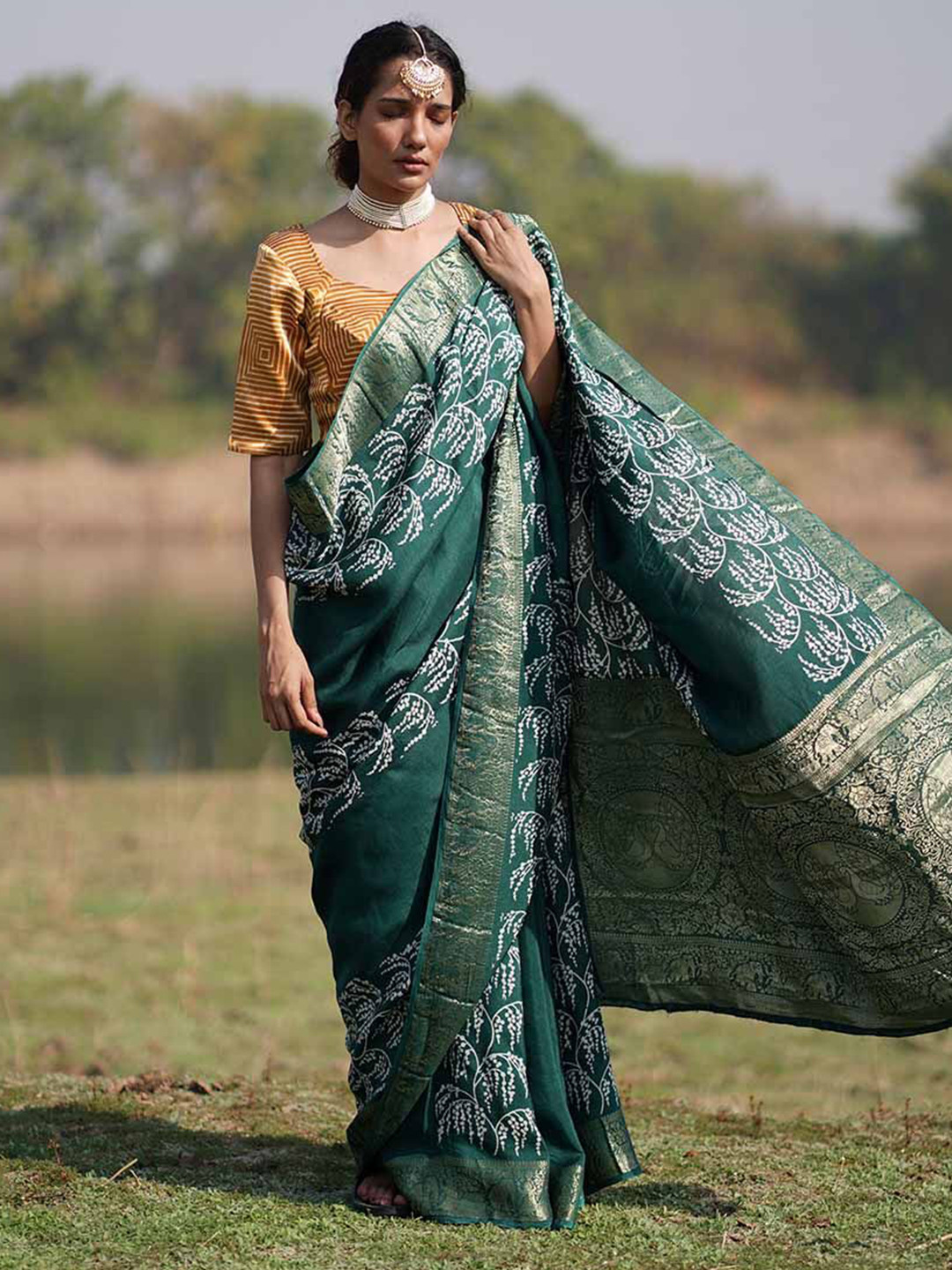 Chidiyaa Rang Barse Madhurima Blockprinted Dola Silk Saree