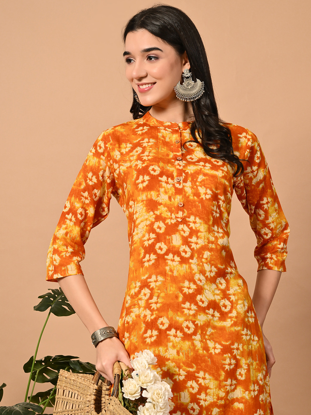 DORIYA Floral Printed Mandarin Collar Straight Kurta