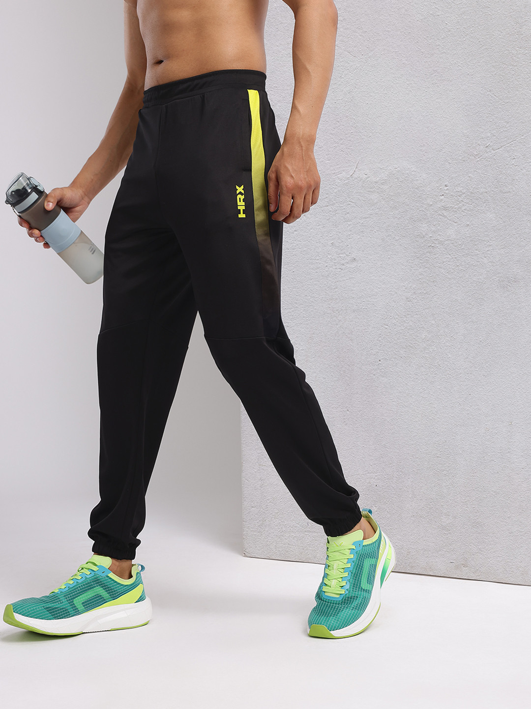 HRX by Hrithik Roshan Men Side Stripe Detail Rapid-Dry Running Joggers