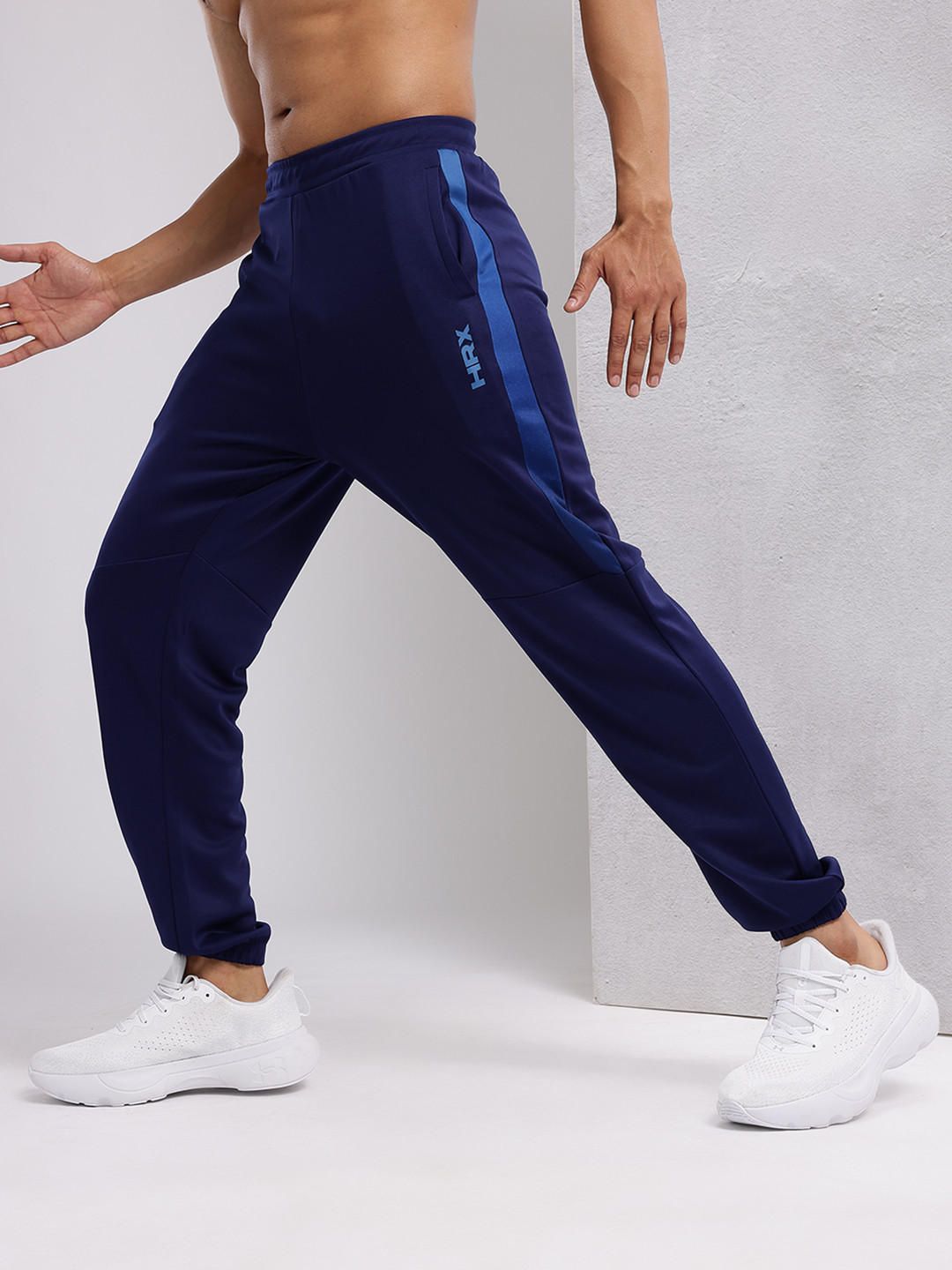 HRX by Hrithik Roshan Men Rapid-Dry Running Joggers with Panelling Design