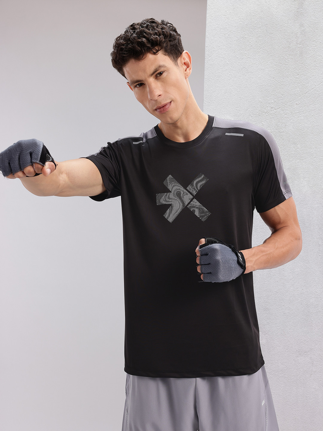 HRX by Hrithik Roshan Brand Logo Printed Rapid-Dry Training T-shirt with Panelling Detail