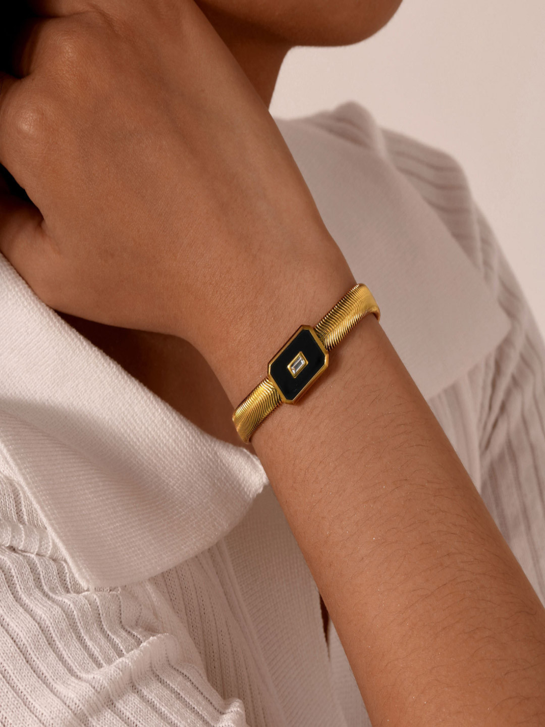 AQUASTREET 18K Gold Plated Waterproof, Anti-Tarnish Shell Flat Flexible Chain Bracelet