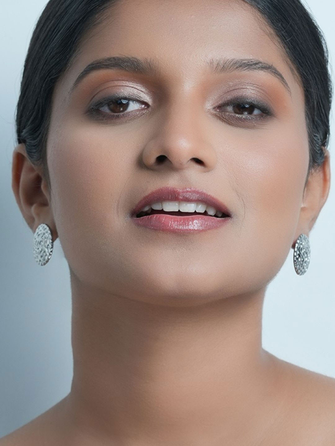 AQUASTREET 18K Silver Plated Waterproof Anti-Tarnish Round Hammered Stud Earrings