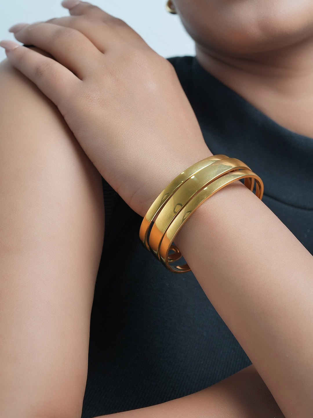 AQUASTREET 18K Gold Plated Waterproof Anti-Tarnish Chunky Cuff Bangle Bracelet