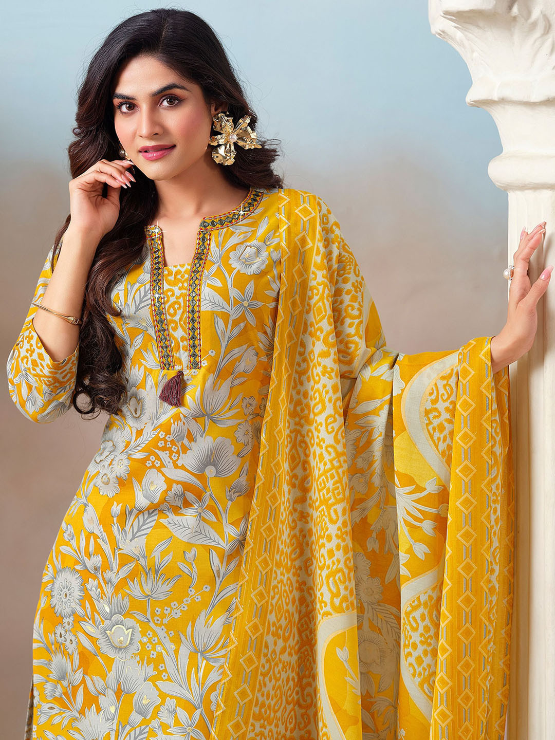MOJILAA Floral Printed Square Neck Mirror Work Straight Kurta With Trousers & Dupatta