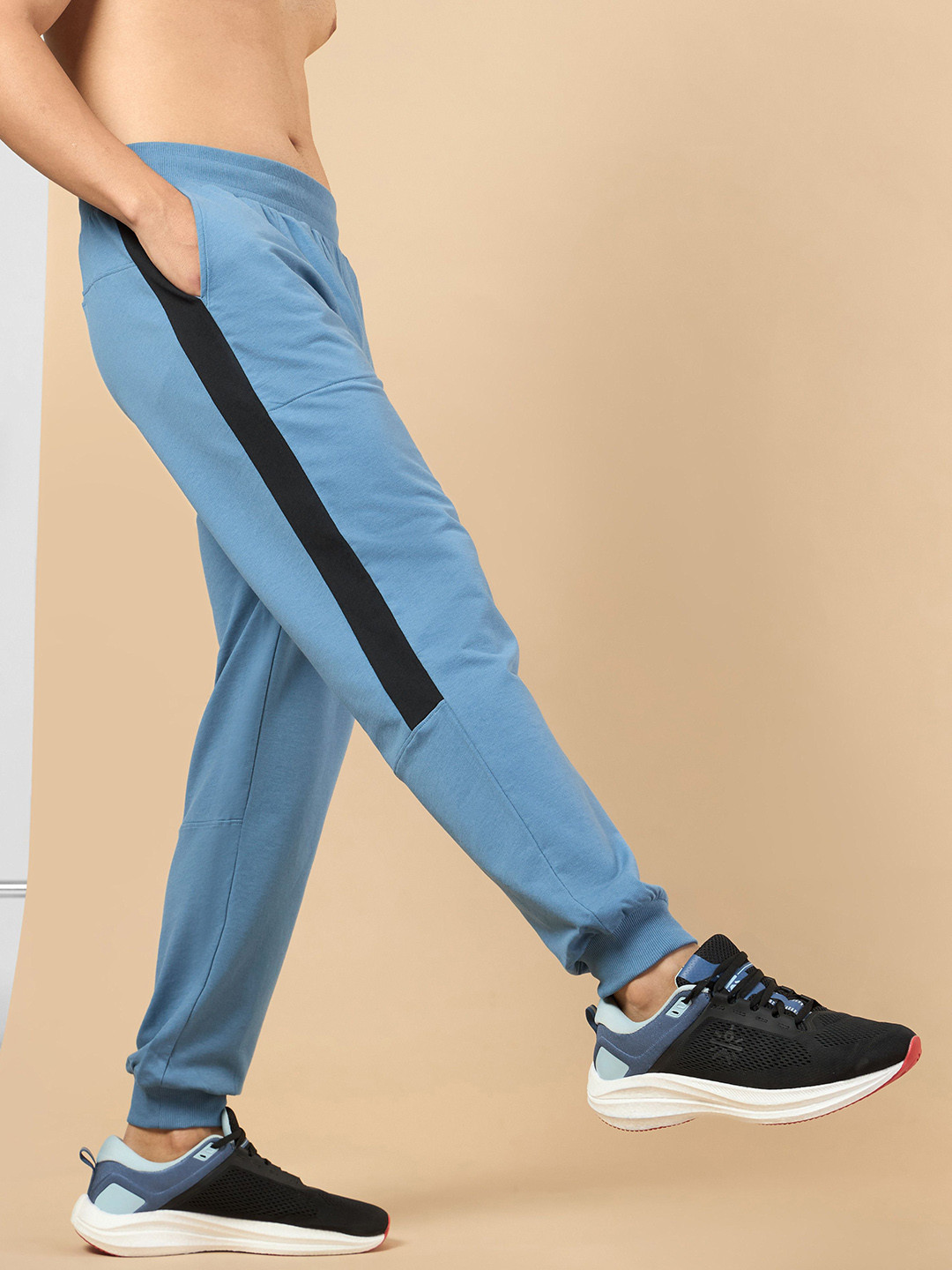 CULT Men Blue Training Essential Joggers