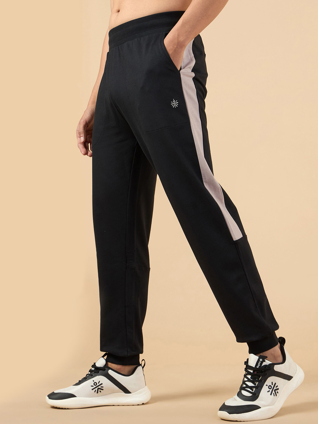 CULT Men Black Training Essential Joggers