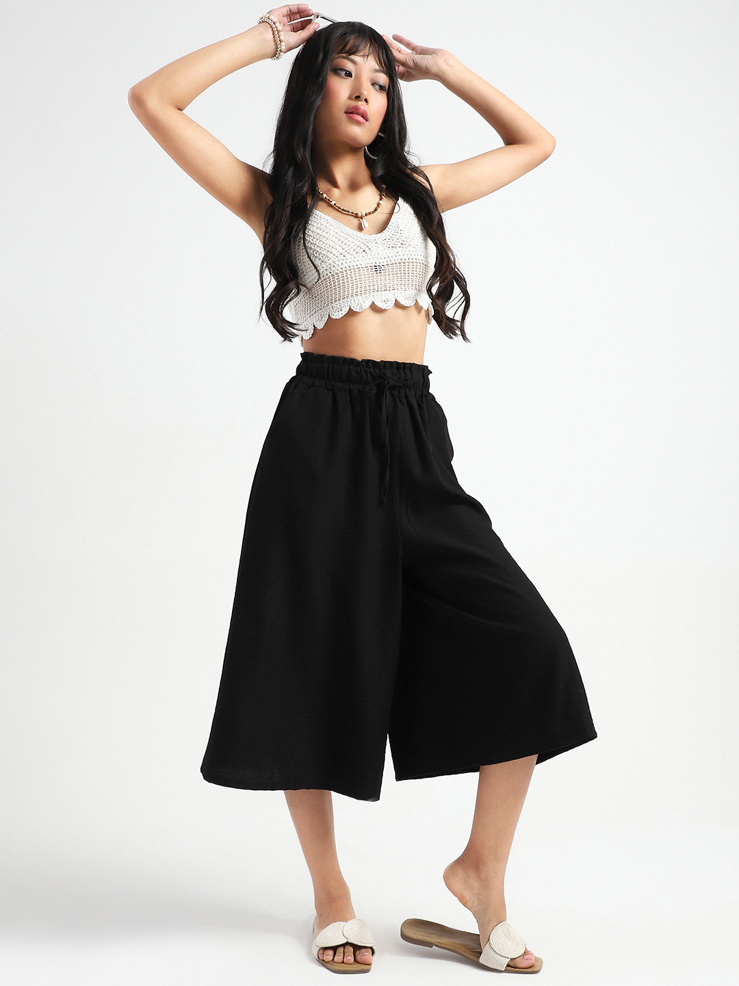 StyleCast X SERA Black Cotton Nylon Wide-Leg High-Waist Capris