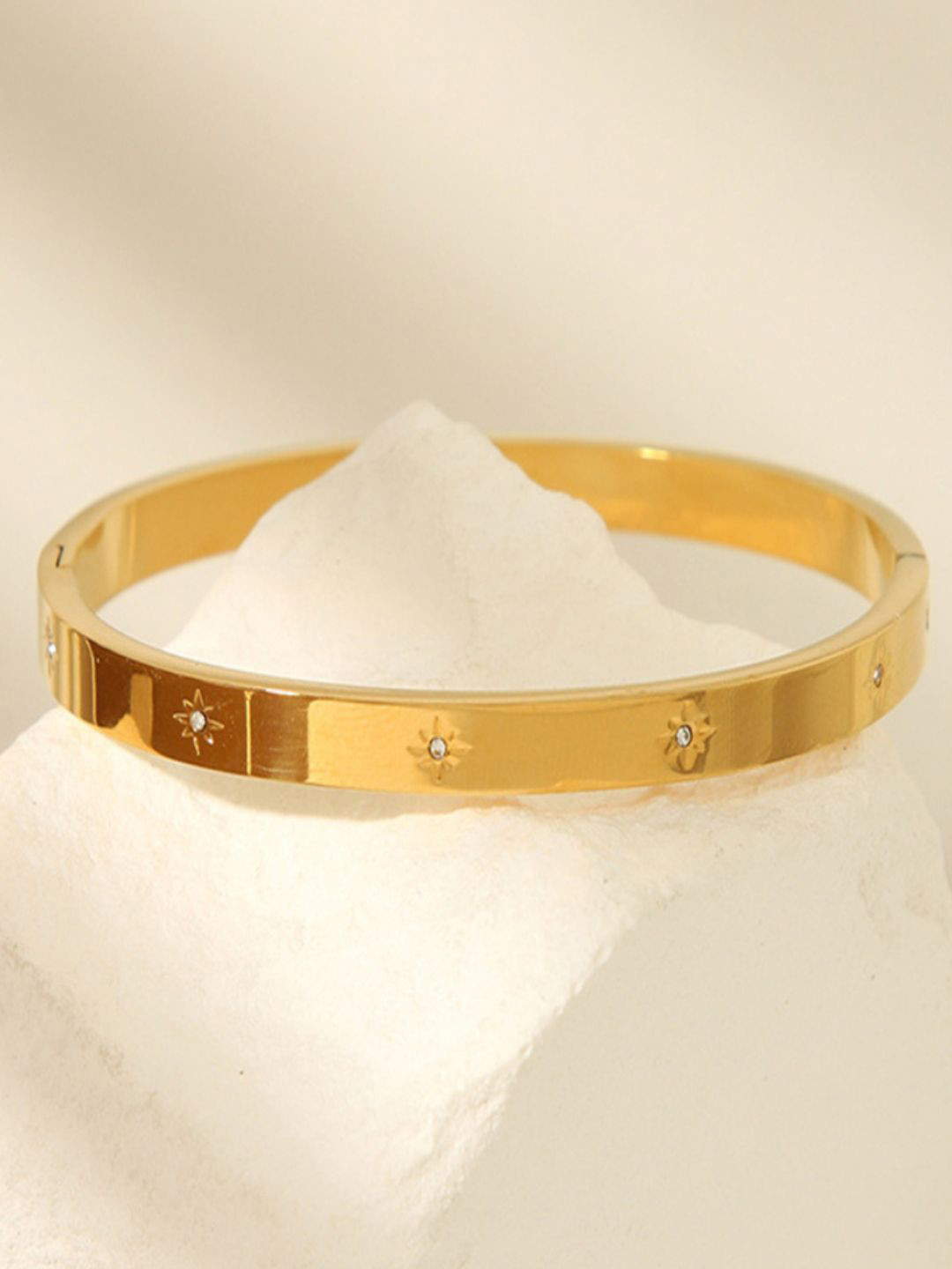 AQUASTREET 18K Gold Plated Waterproof Anti-Tarnish Star Zircon Bangle Bracelet
