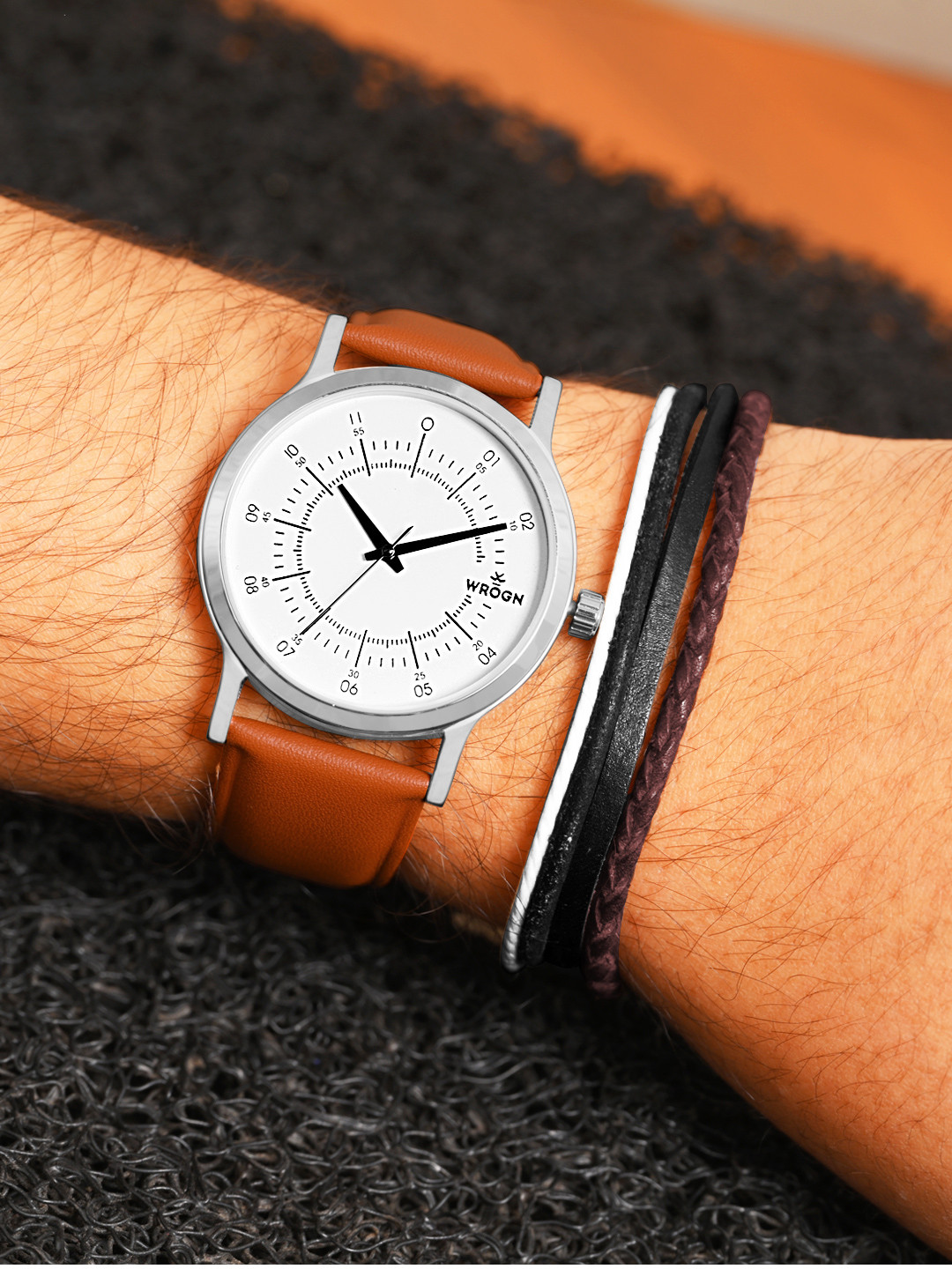 WROGN Men Dial & Leather Bracelet Style Straps Analogue Watch WRNWJ25 Set-37