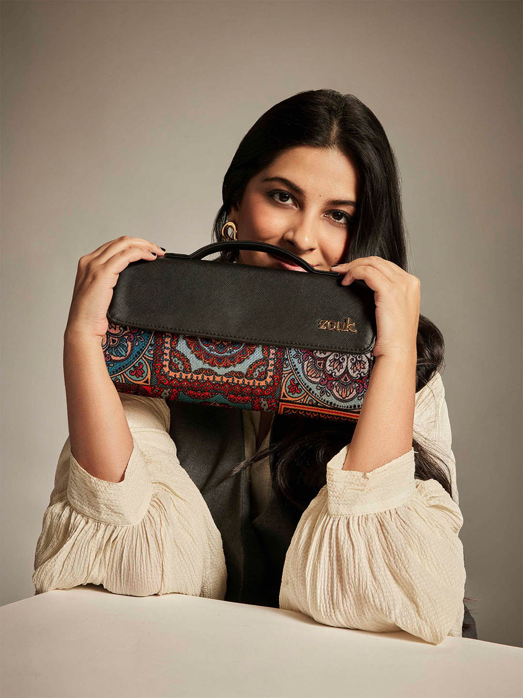 ZOUK Rhea Kapoor Mandala Printed Water Resistant Jute Envelope Clutch