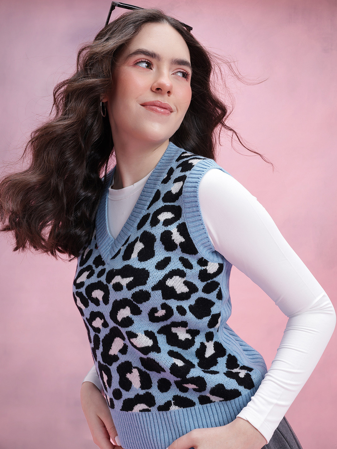 DressBerry Leopard Self-Design V-Neck Acrylic Sweater Vest