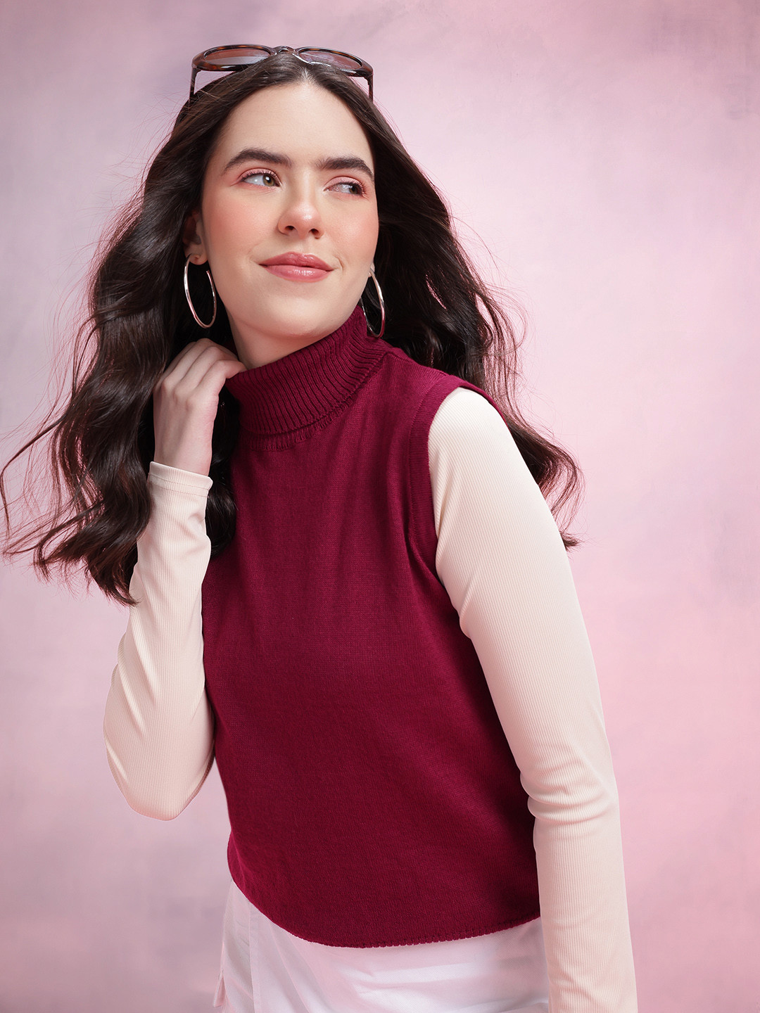 DressBerry Turtle Neck Sleeveless Pullover