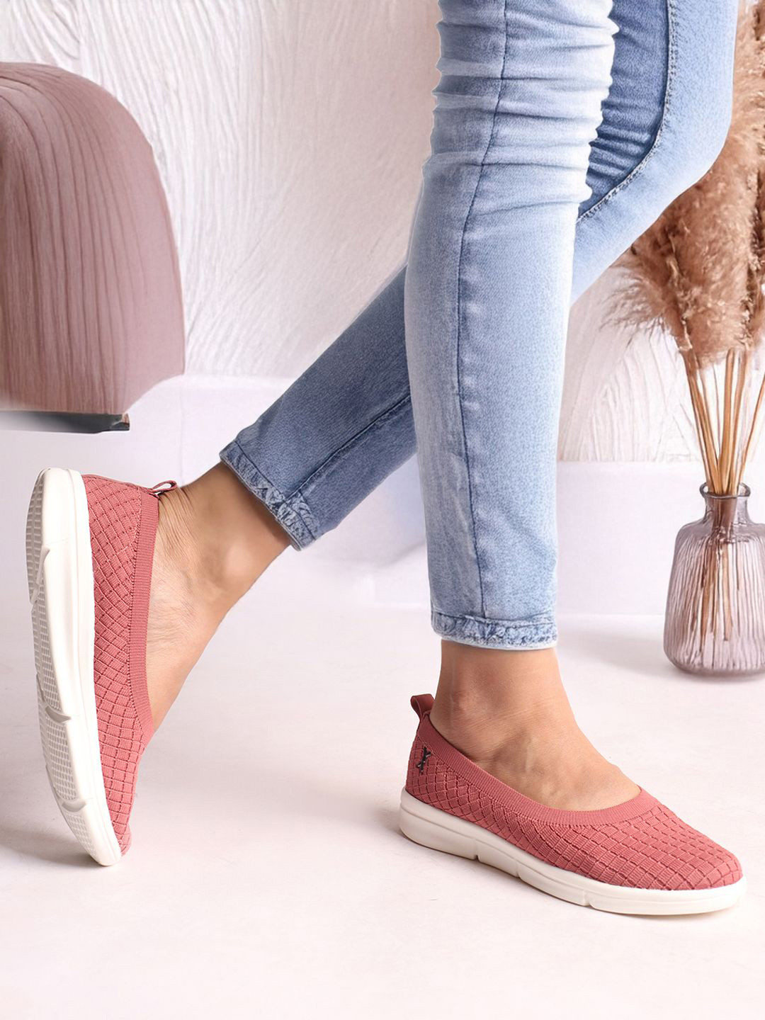 Carlton London sports Women Woven Design Fashion