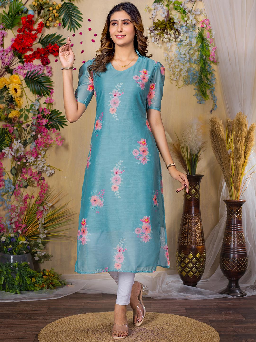 Sun Fashion And Lifestyle Women Floral Printed V-Neck Straight Kurta