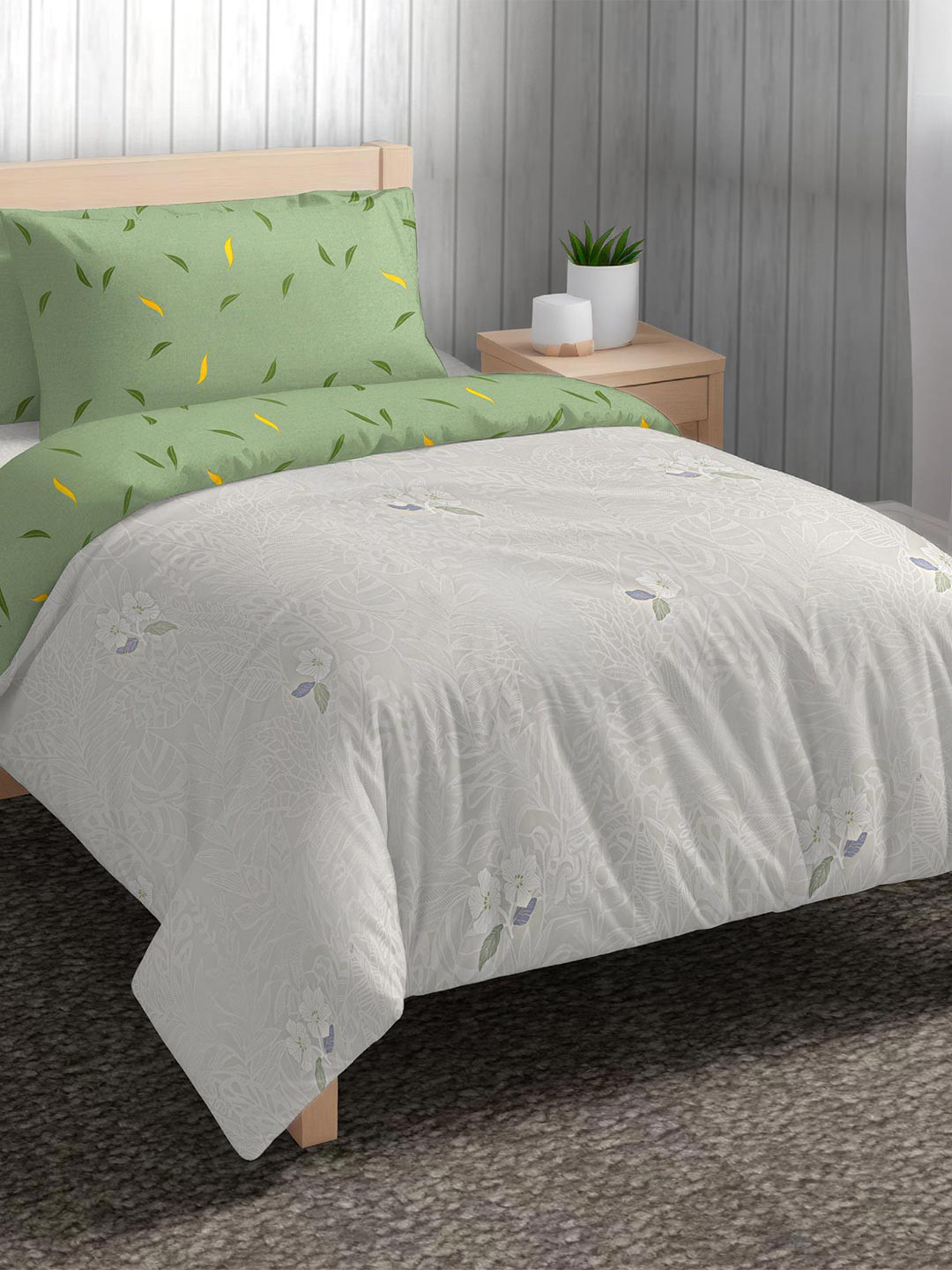 The Happy Pod Off White Leaf Microfiber 160 TC Single Bedsheet with a Pillow Cover-152 x 229 cm