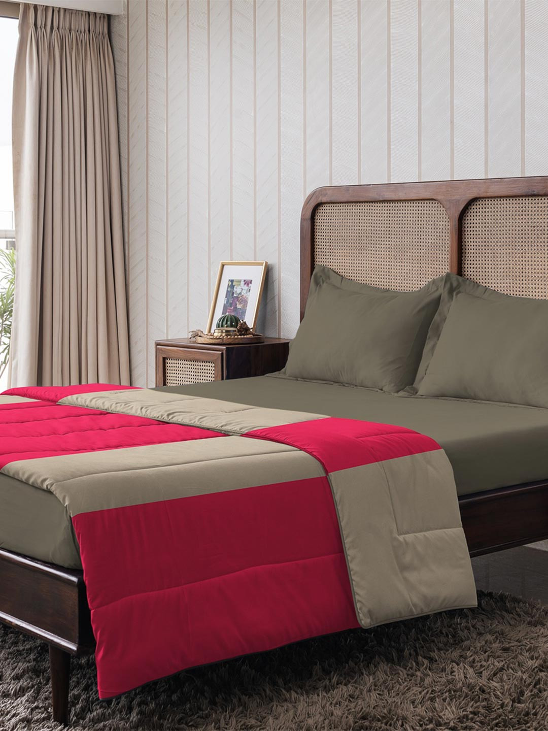 The Happy Pod Red & Beige Striped Microfiber AC Room 150 GSM Double Bed Comforter