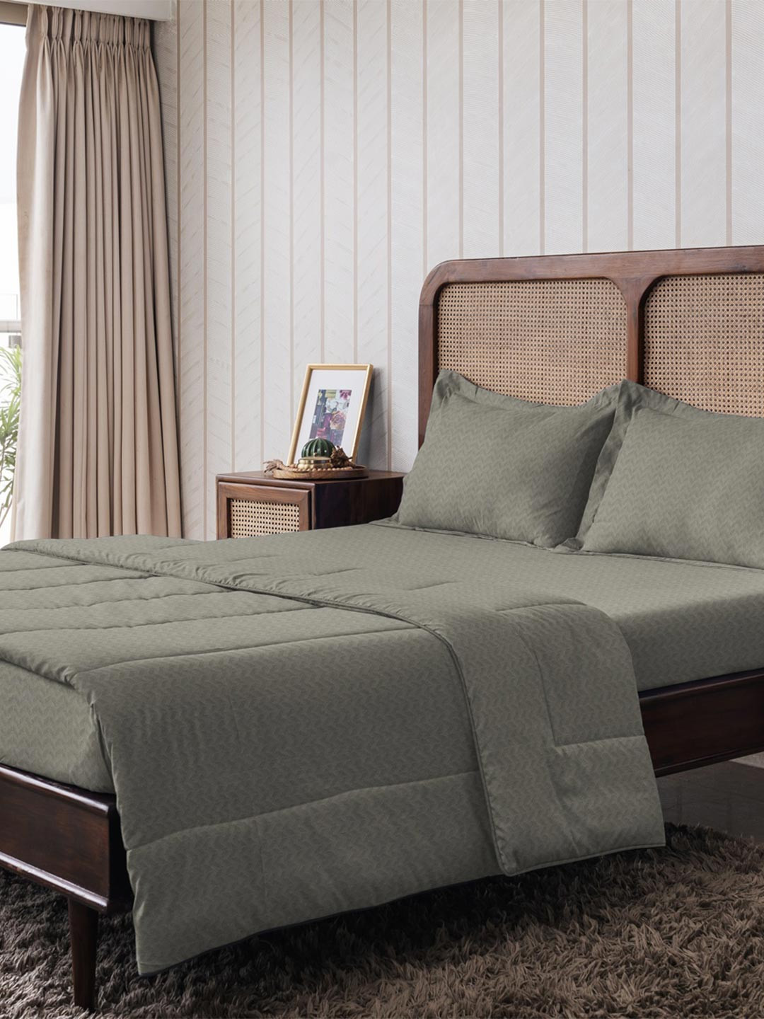 The Happy Pod Grey Ethnic Motifs Microfiber AC Room 150 GSM Double Bed Comforter