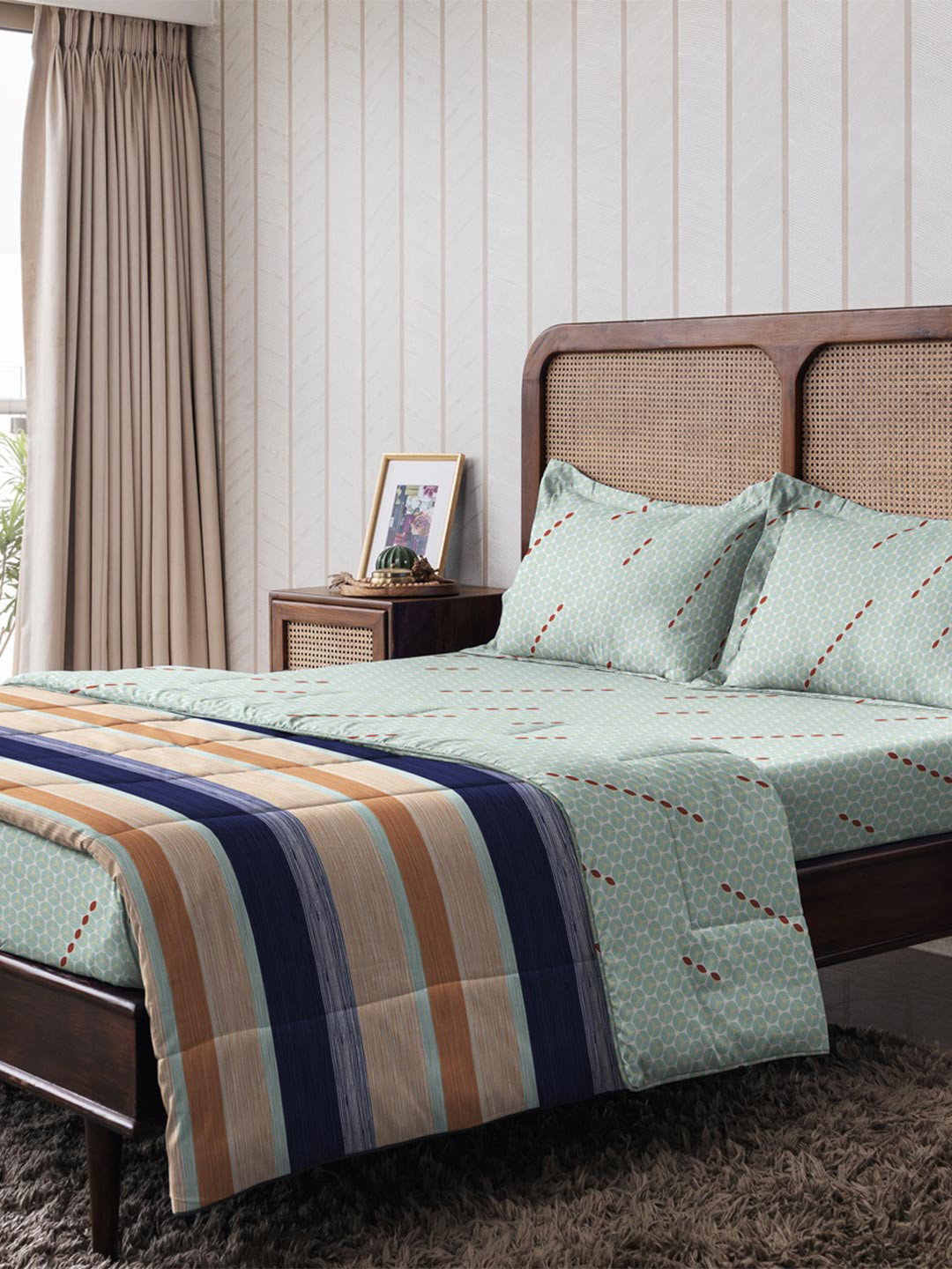 The Happy Pod Blue Abstract Cotton Skin-Friendly 144 TC King Bedsheet with 2 Pillow Covers-228 x 254 cm