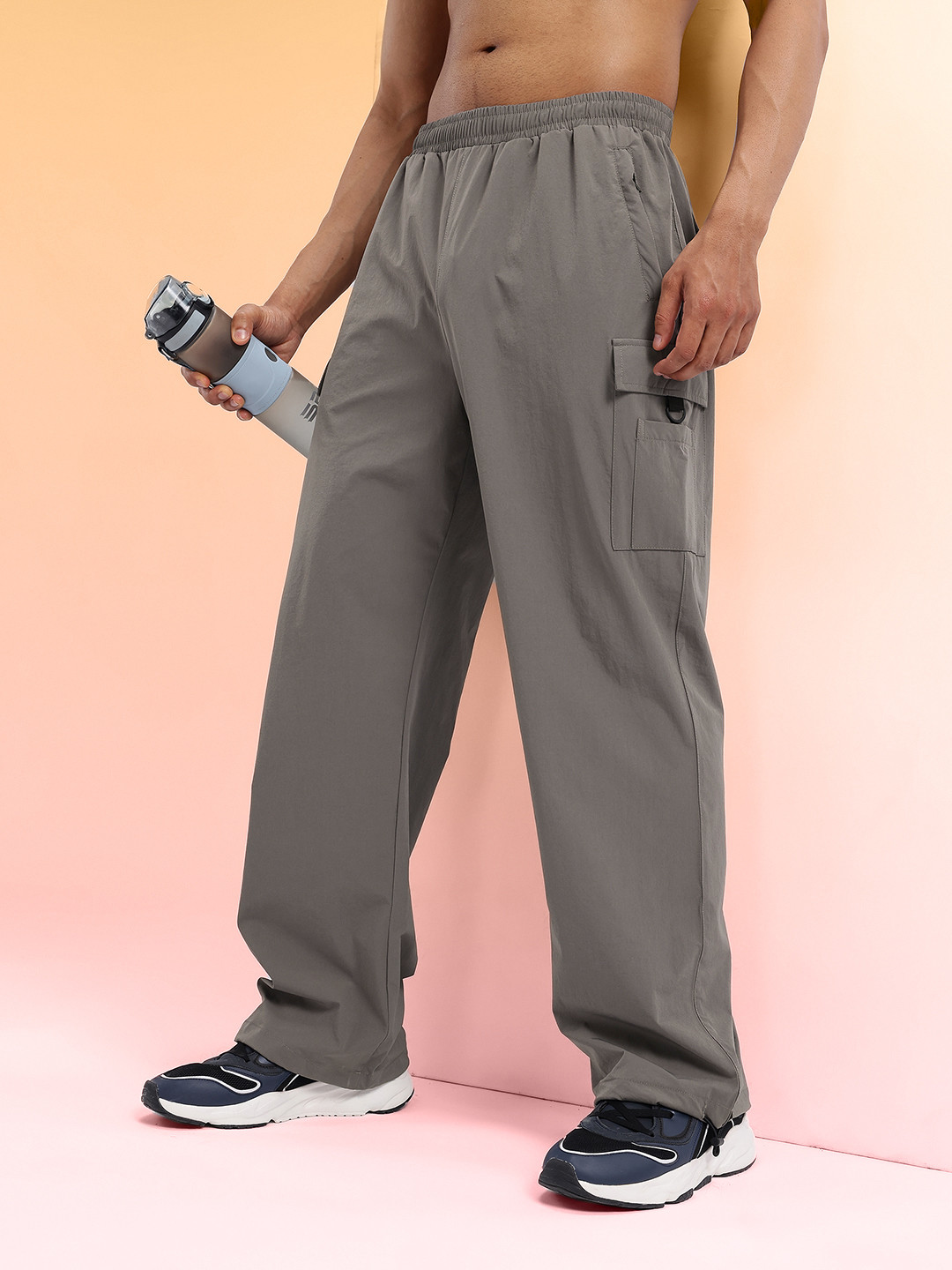 HRX by Hrithik Roshan Men Mid-Rise Rapid-Dry Parachute Fit Training Cargo Track Pants