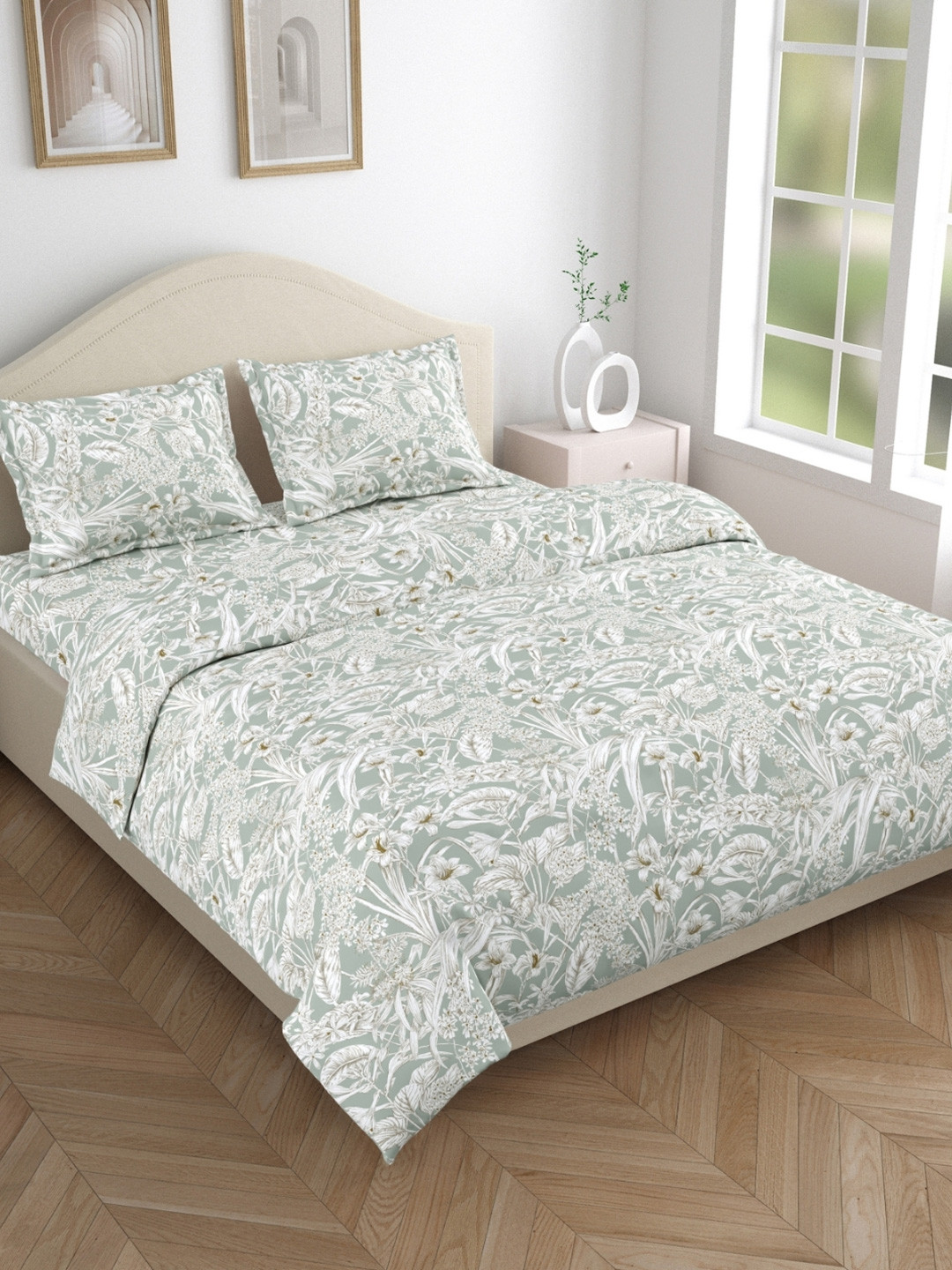 haus & kinder Green Floral Pure Cotton 144 TC Queen Bedsheet with 2 Pillow Covers-229 x 255 cm