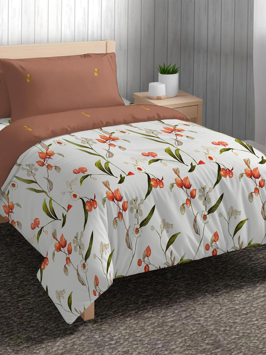 The Happy Pod Red & White Microfiber Single Bedding Set-Comforter Bedsheet&2 Pillow Covers