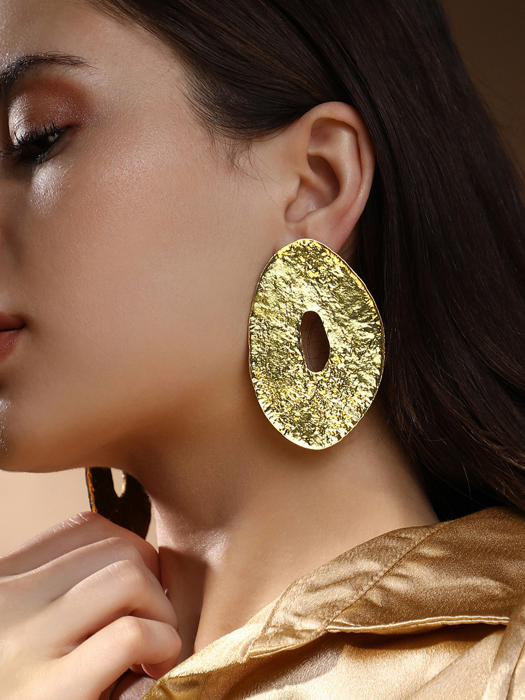 SOHI Gold-Plated The Hammered-Halo Drop Earrings