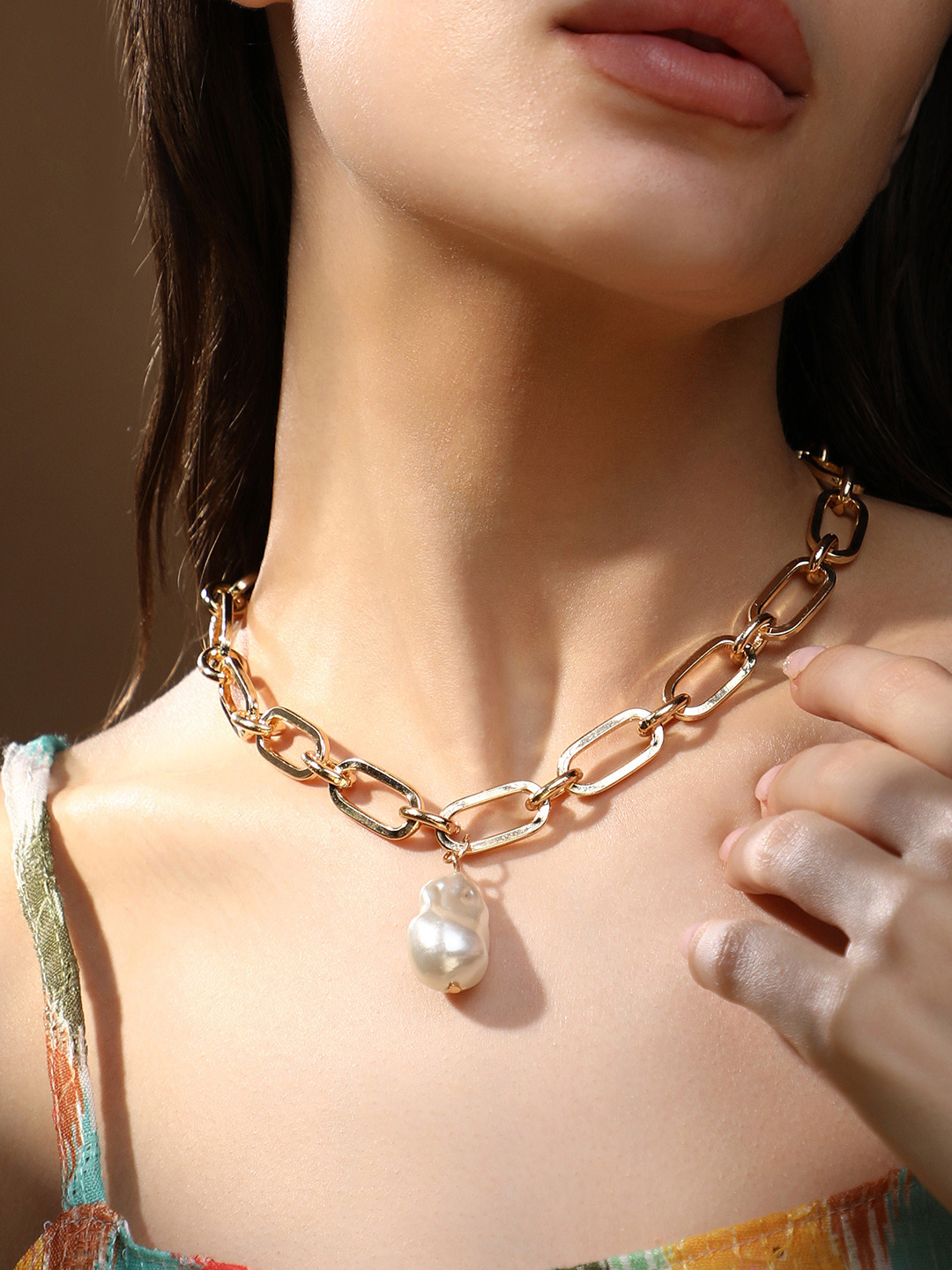 SOHI Gold-Plated The Dented-Perla Chain