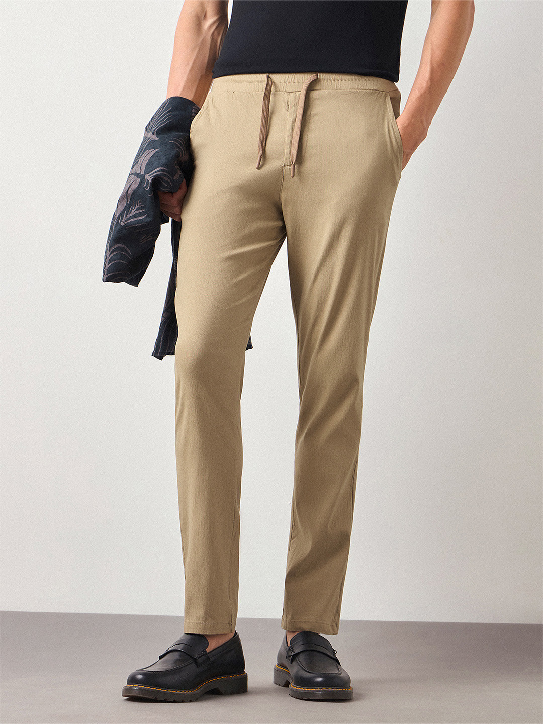 Red Flame Men Slim Fit Mid-Rise Travel Pant