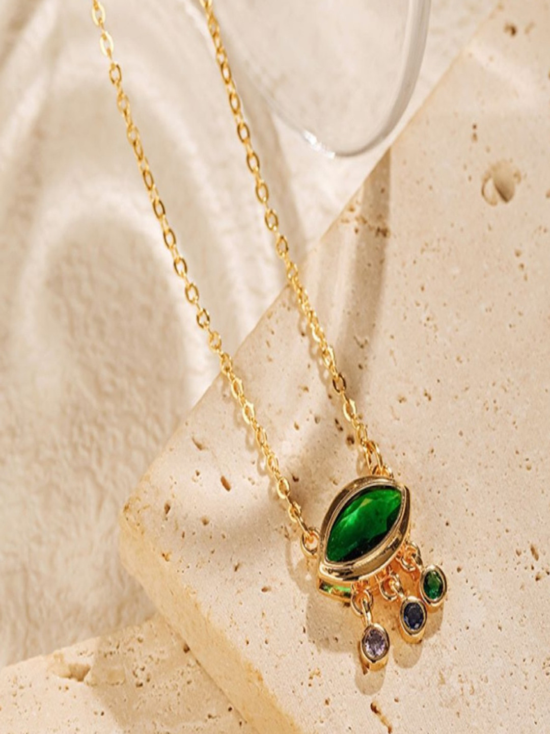 AQUASTREET18K Gold Plated Waterproof Anti-Tarnish Green Oval Drops Pendant Necklace