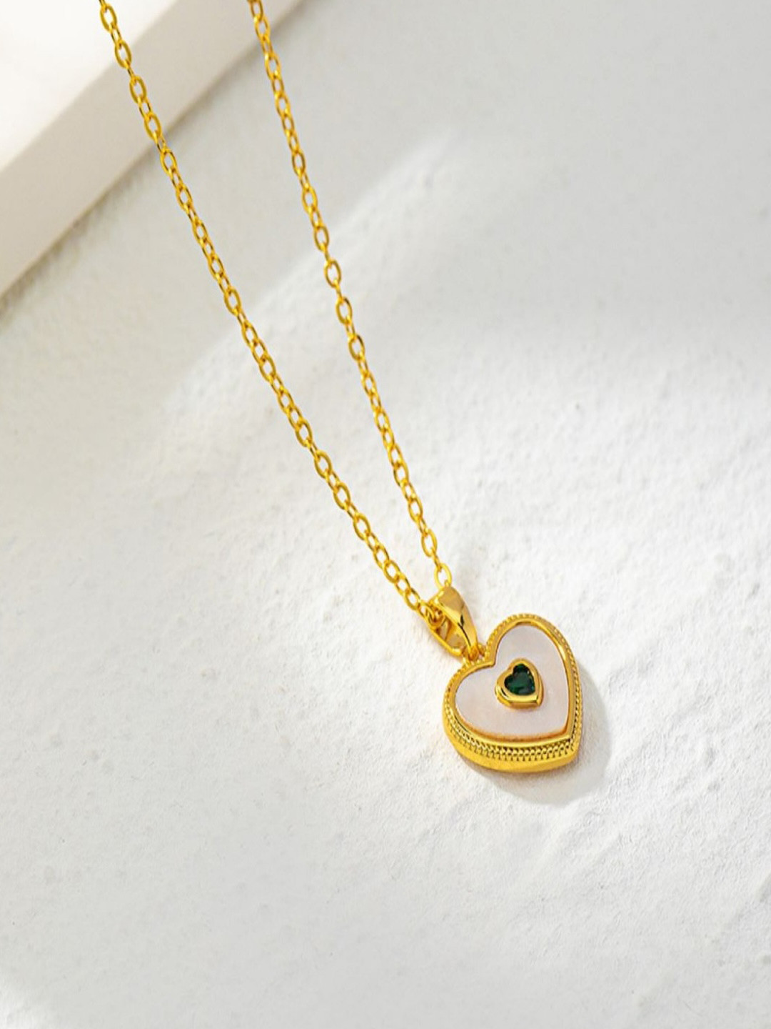 AQUASTREET18K Gold Plated Waterproof Anti-Tarnish Green Zircon In Heart Pendant Necklace