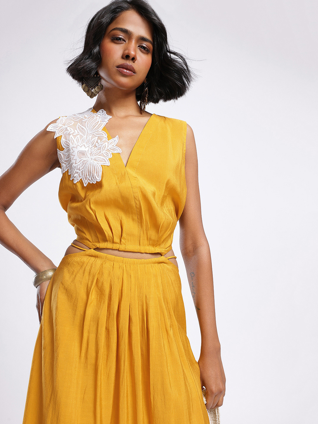 glitchez Floral Applique Cut Out Tie-Up A-Line Midi Dress