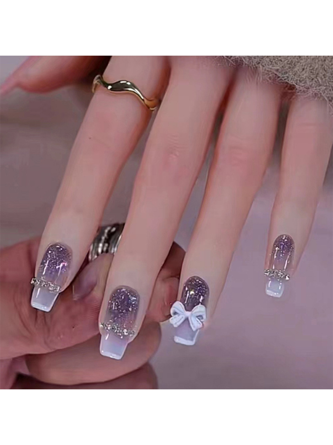 The Pink Truck Set Of 24 Artificial Reusable Nails With Glue - Violet With Cream Bow