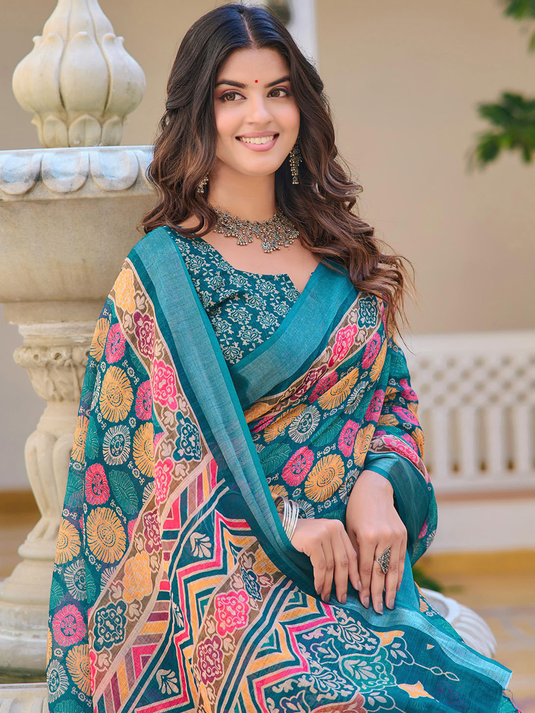 KALINI Floral Printed Zari Saree