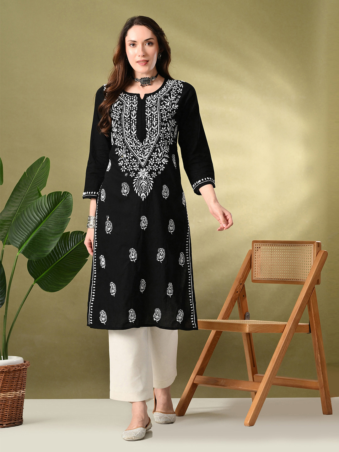 Lavantika Black Floral Embroidered Notch Neck Cotton Straight Kurta