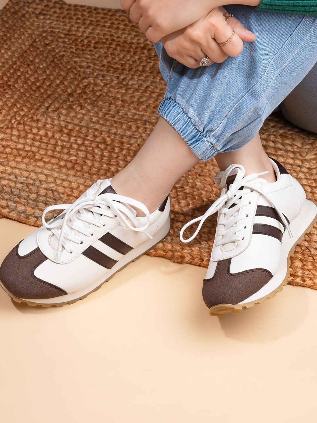The Roadster Lifestyle Co Women Color Block Sneakers