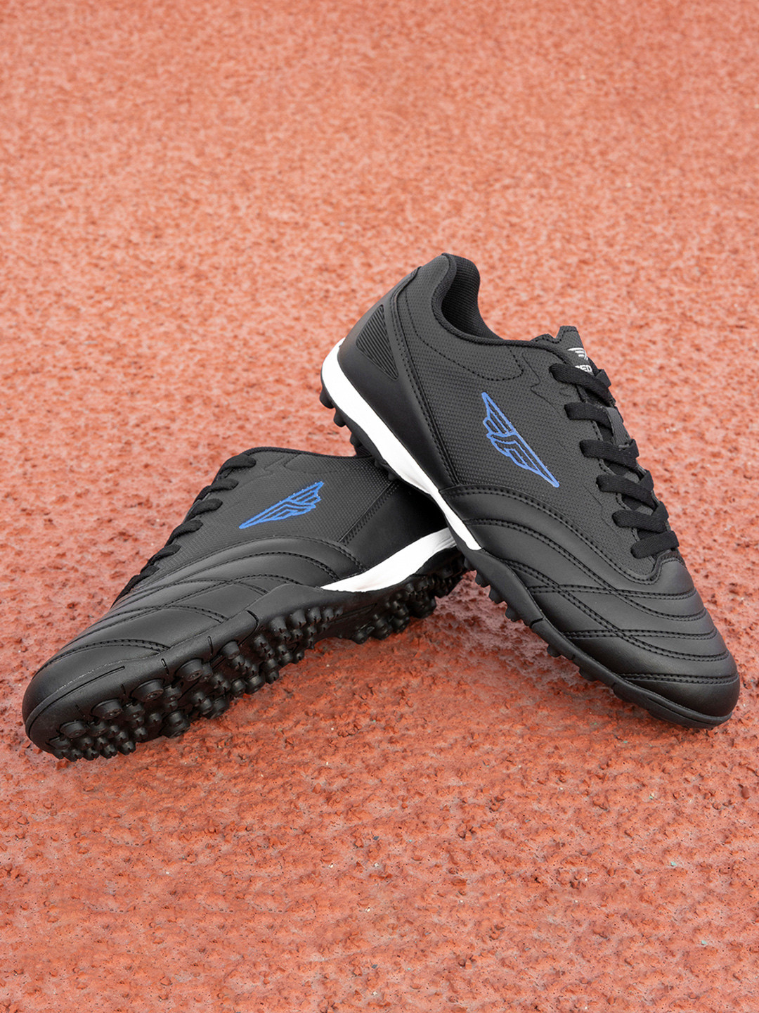 Red Tape Men Football Shoes