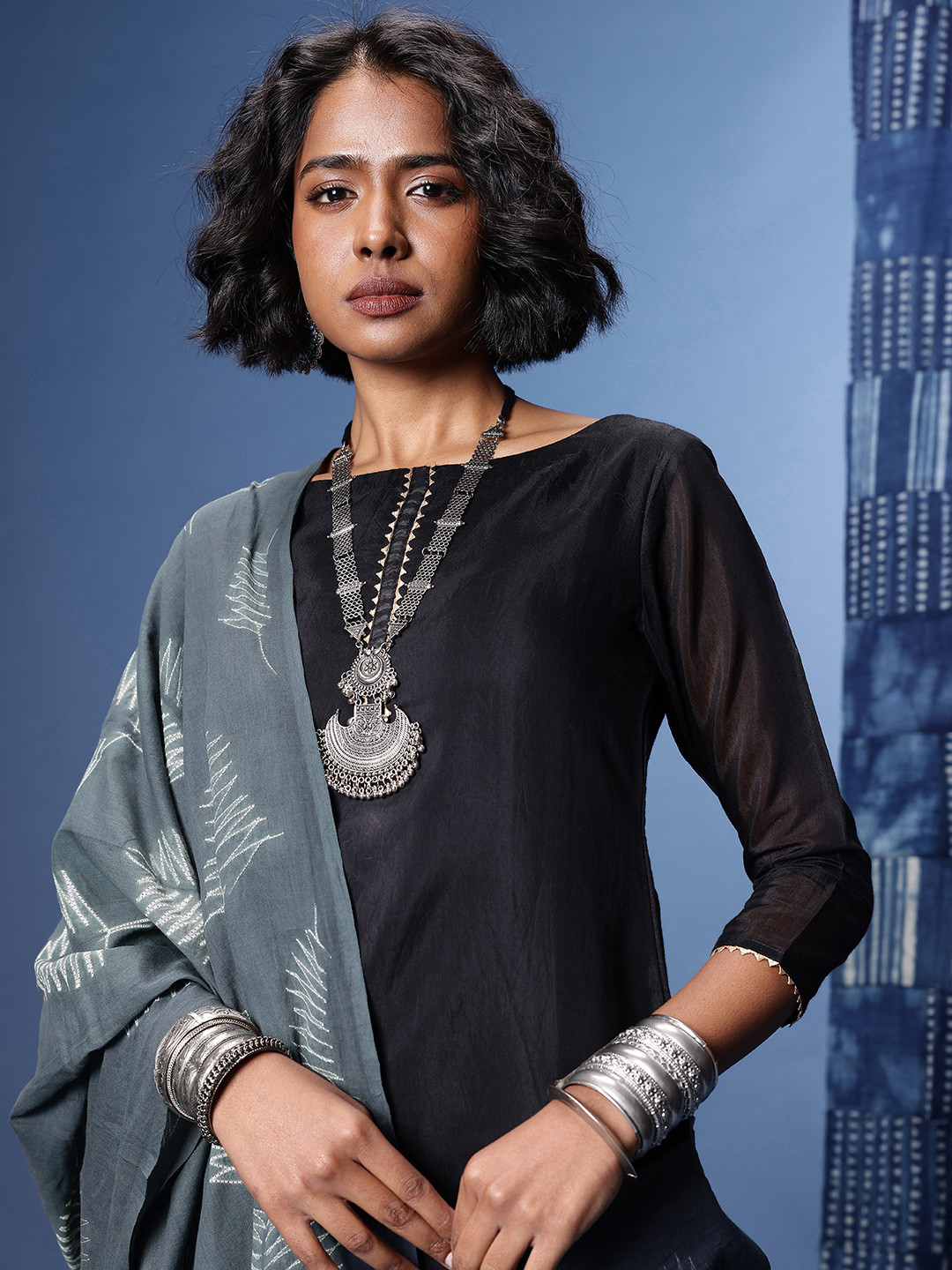 Taavi Tree Printed Shibori Dupatta